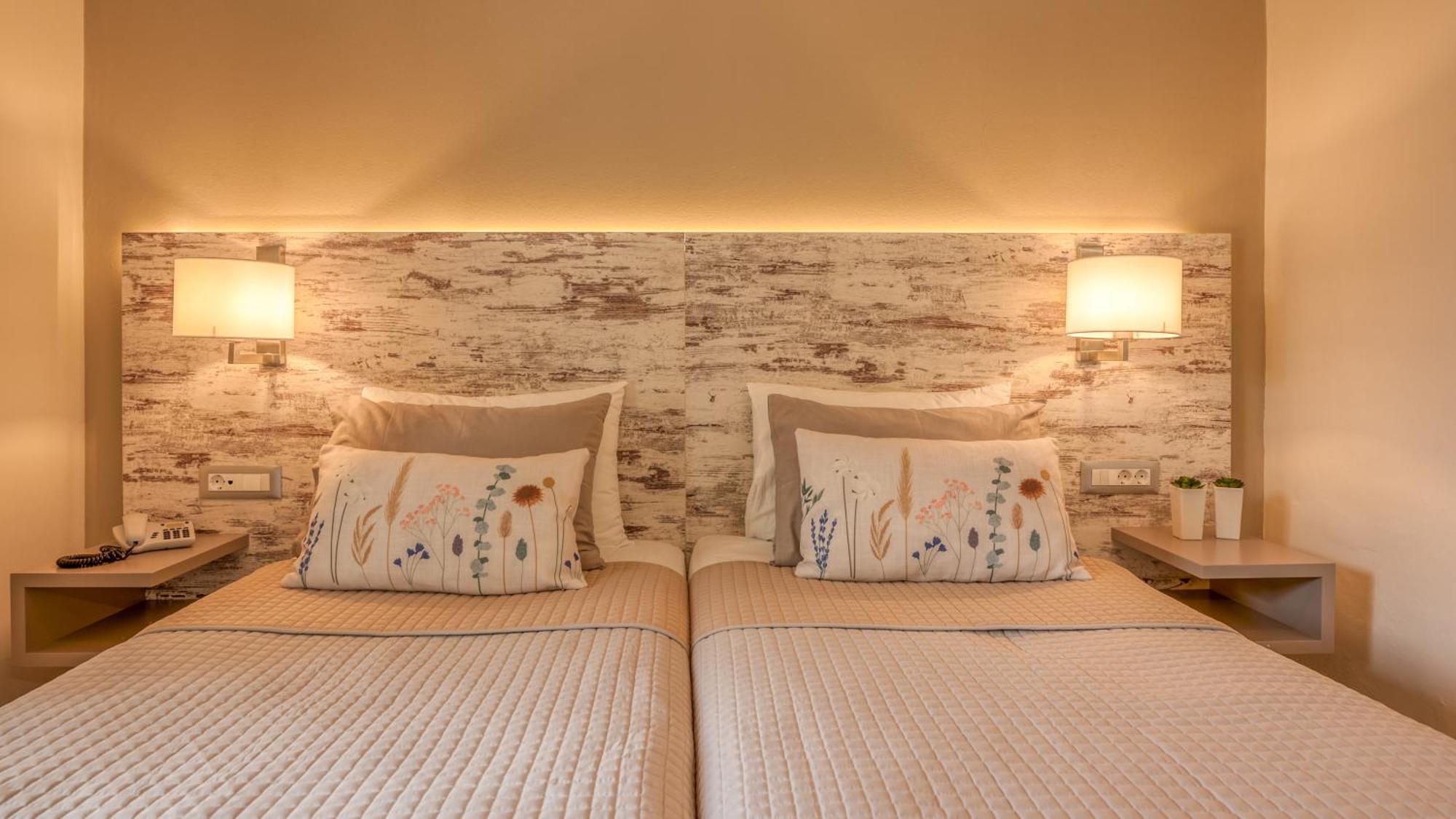 Hotel Peli 키사모스 외부 사진